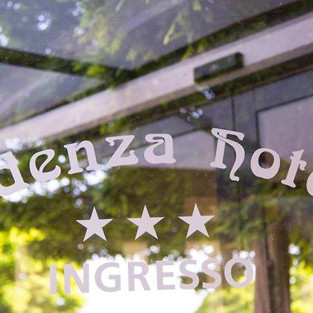 Hotel Fidenza Eksteriør bilde