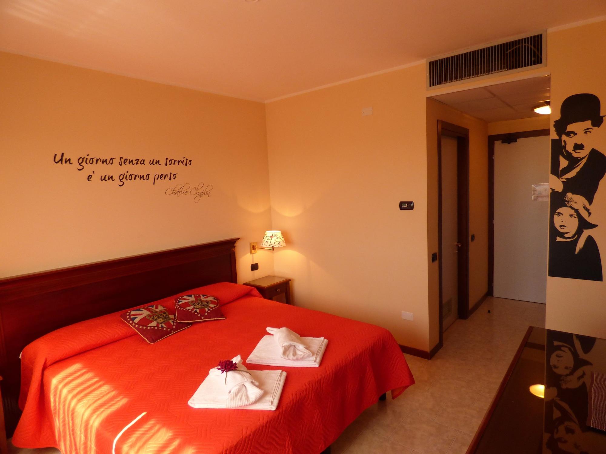 Hotel Fidenza Eksteriør bilde