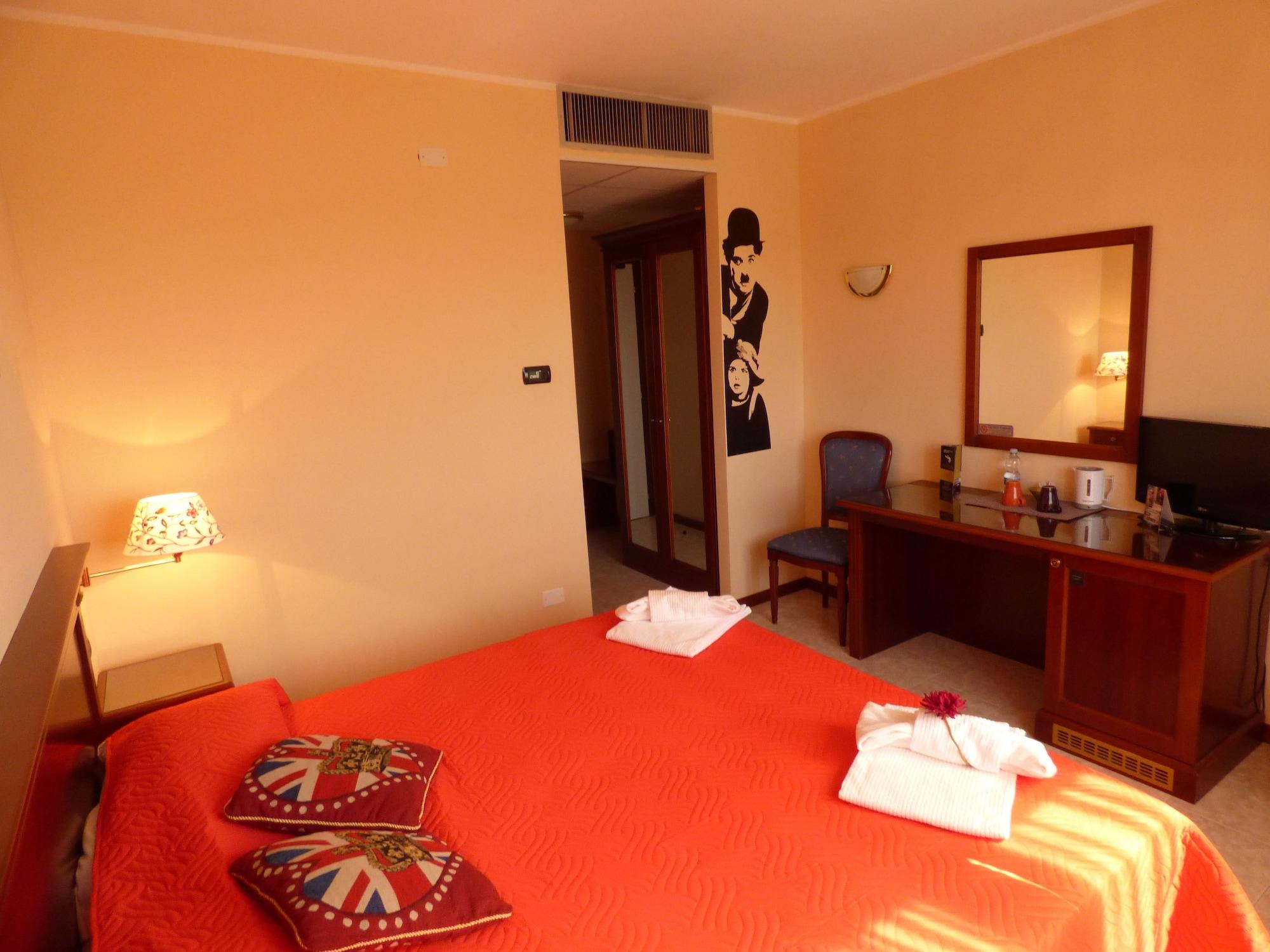 Hotel Fidenza Eksteriør bilde