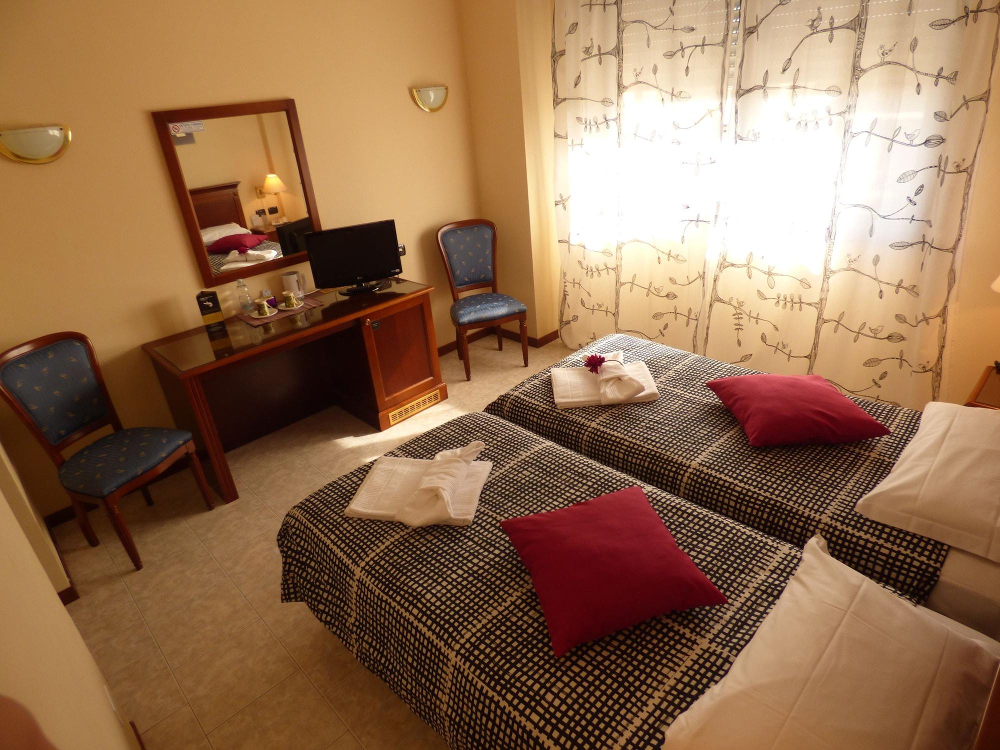 Hotel Fidenza Eksteriør bilde