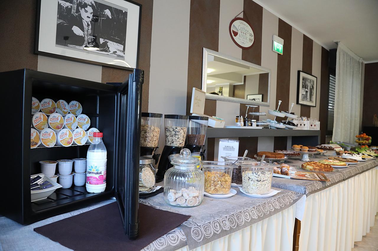 Hotel Fidenza Eksteriør bilde